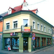 Wohnhaus in Ecklage mit Laden Rietschelstraße 1