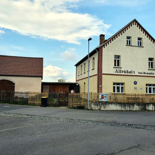 Dorfstraße 2, Altenhain