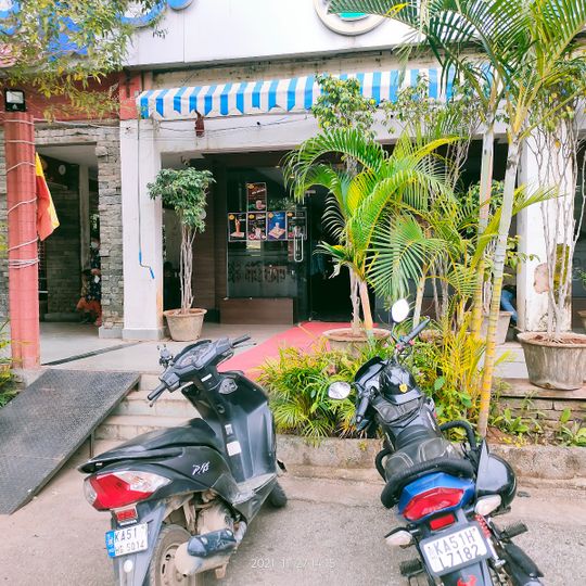 Anjappar Chettinad Restaurant
