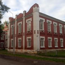 Здание мужской гимназии (Глазов)