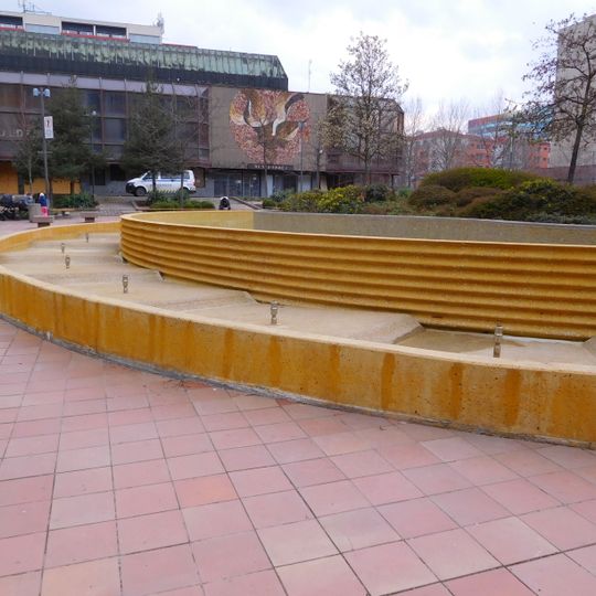 Fountain in front of Eden shopping center
