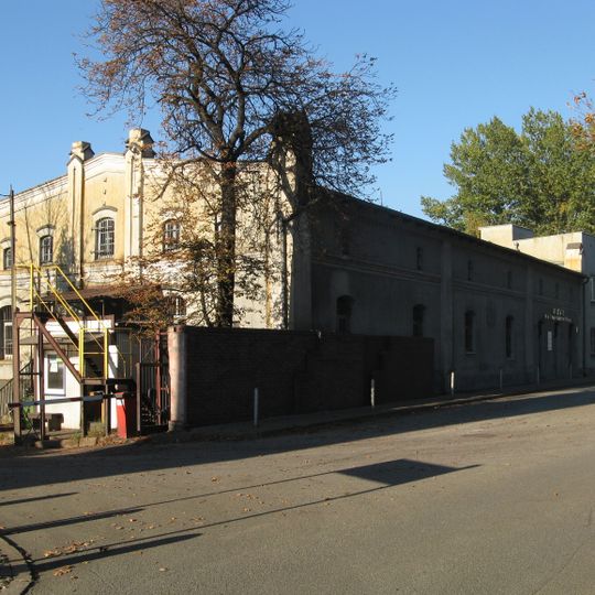 Budynek dawnego magazynu odzieżowego, obecnie Muzeum – Izba Pamięci Kopalni Węgla Kamiennego Wujek w Katowicach