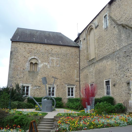 Palais des comtes du Maine