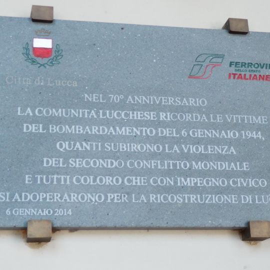 Plate to the bombing of the Lucca station