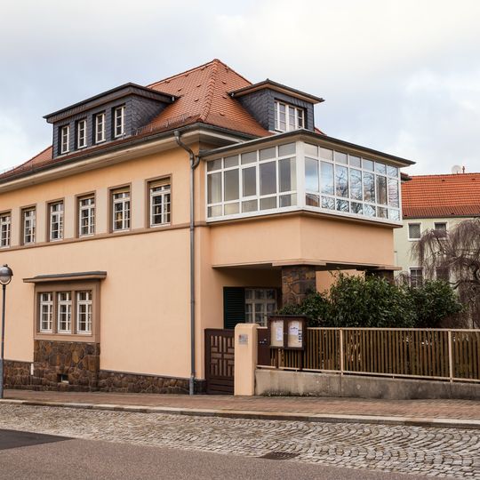 Villa mit Vorgarten Bismarckstraße 28