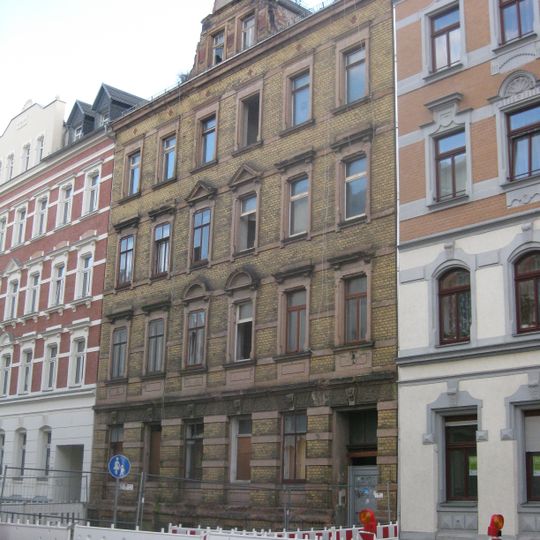 Mietshaus in geschlossener Bebauung Philippstraße 14