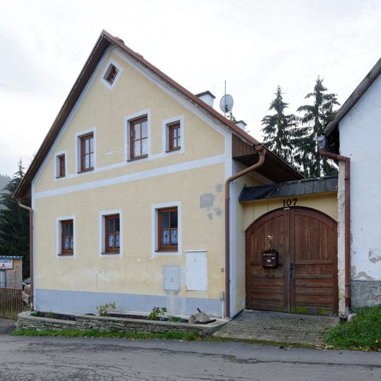 Rožmberk nad Vltavou čp. 107