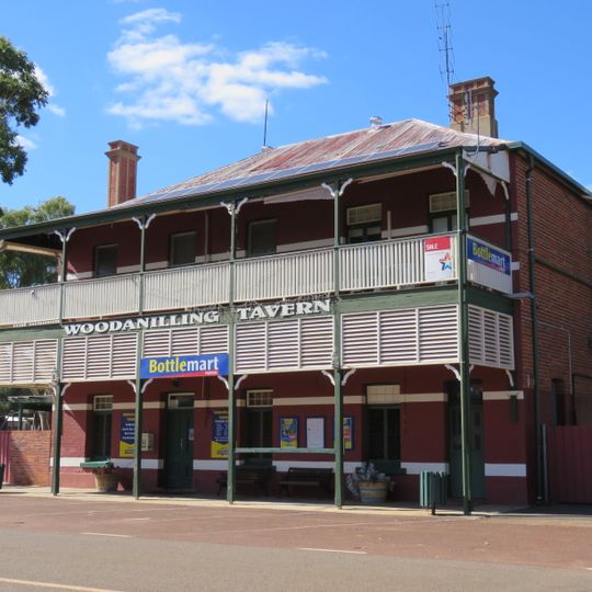 Woodanilling Hotel