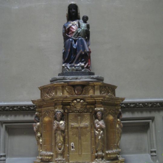 Vierge noire assise