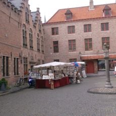 Huidenvettersplein