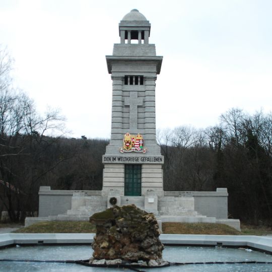 Objekt 23, Kriegerdenkmal