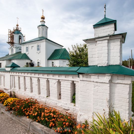 Ограда с воротами