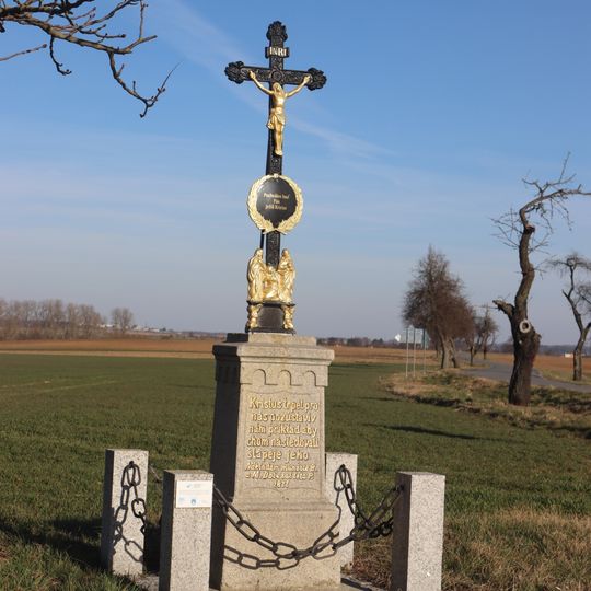 Kříž na křižovatce jižně od Častohostic