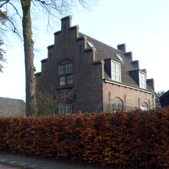 Voormalige dienstwoning, deel uitmakend van het complex 'Westerhout'