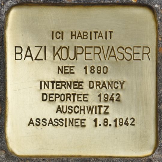 Stolperstein en memoria de Bazi Koupervasser