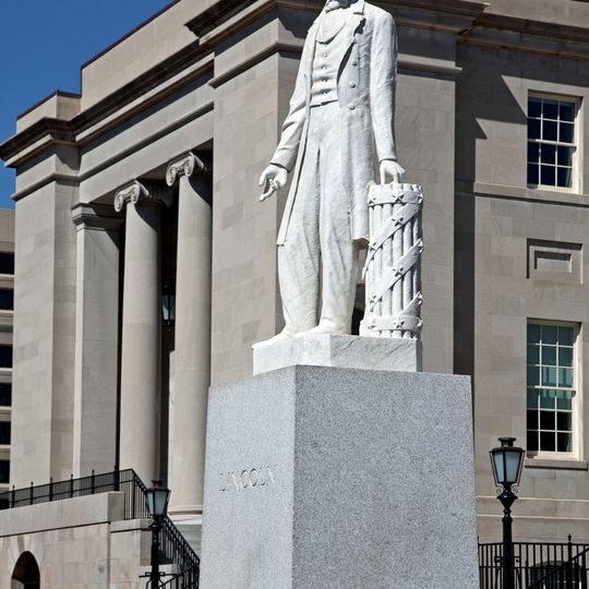 Abraham-Lincoln-Statue