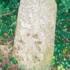 Milestone, Woodstock Road; Peartree Hill, between canal bridge and traffic island