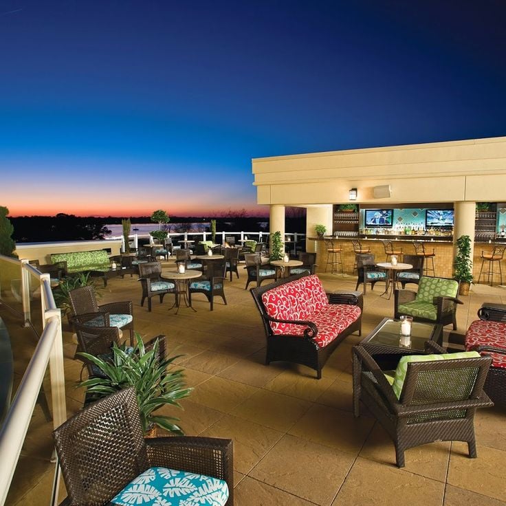 Aqua Terrace Rooftop Bar