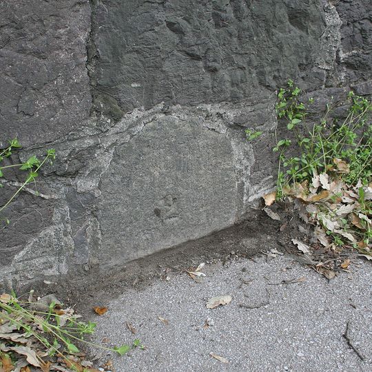 Milestone, 25m N of Cowley Bridge, Bramford Speke