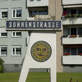 Straßenschild „Sonnenstraße“