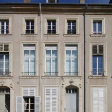 Immeuble, 32 place de la Carrière