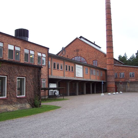 Pukebergs glasbruksmiljö och museum