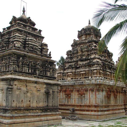 Ramalingeshwara group of temples, Avani