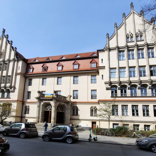 Königin-Luise-Lyzeum, Gemeindeschule Friedenau