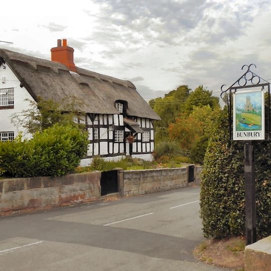 Bunbury Cottage and Tudor Cottage