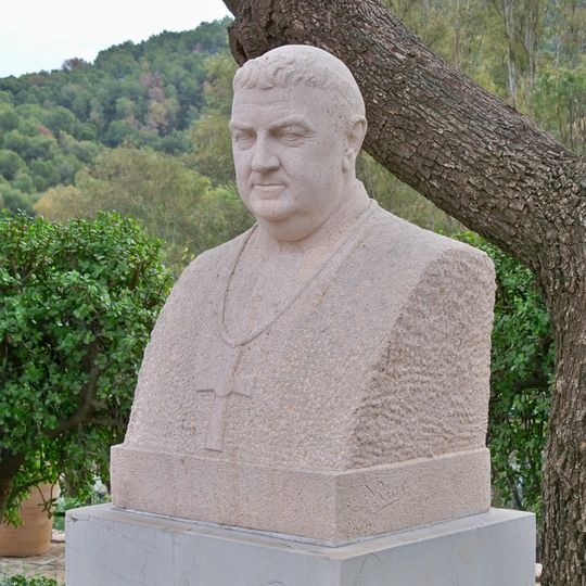 Monument to Manuel González García