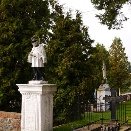 Cmentarz przykościelny w Lubczu