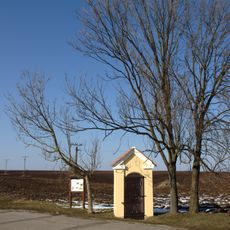 Kaplička na severním okraji Klobuk