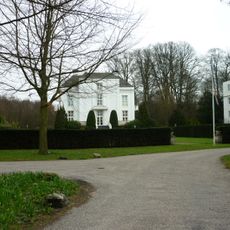 Backershagen: dubbele dienstwoning 'De Hartenkamp'