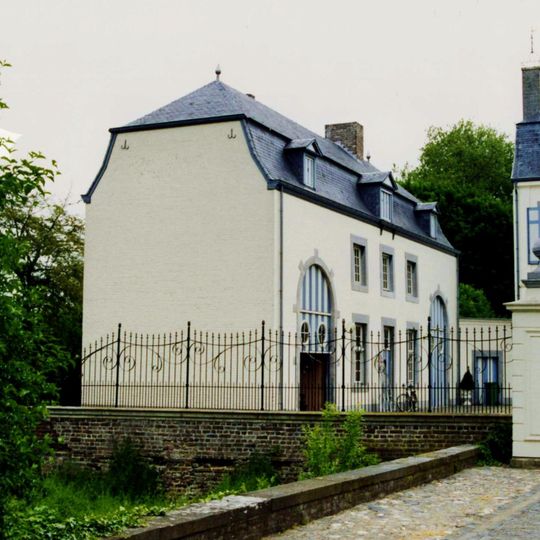 Obbicht Castle: bouwhuizen