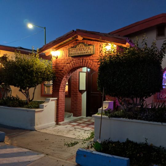 La Curva Restaurant & Sport Bar