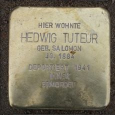 Stolperstein en memoria de Hedwig Tuteur