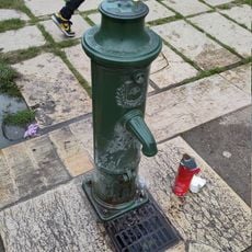 Drinking fountain