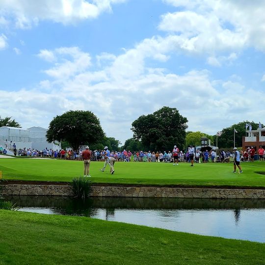 Colonial Country Club