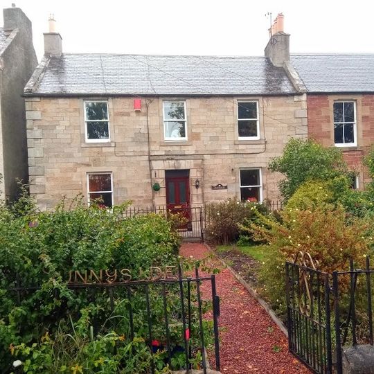 Sunnyside Cottage, The Green, Ancrum