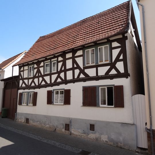 Butzbacher Straße 4