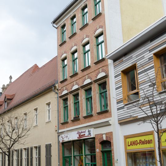 Mietshaus in geschlossener Bebauung Münzstraße 1