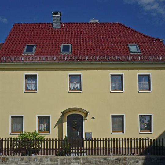 Wohnhaus in geschlossener Bebauung Niedergraben 7