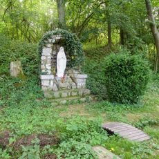 Socha Panny Marie Lurdské u Choliny