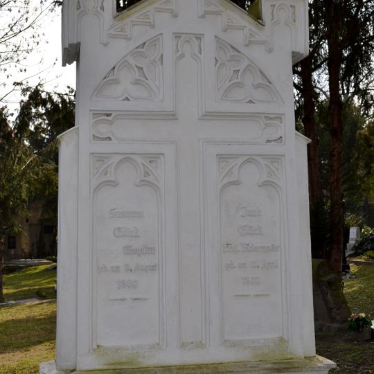 Ev. cintorín Kozia brána, náhrobník