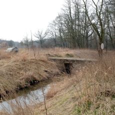 Můstek přes Tuhaňskou svodnici jihozápadně od Klů