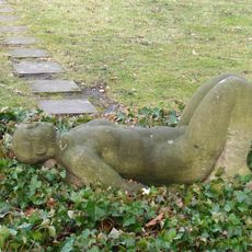 Kleine Liegende am Nürnberger Ei