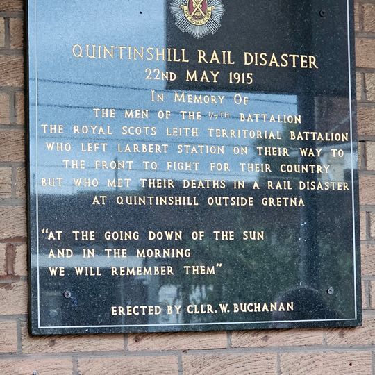 Larbert, Main Street, Larbert Station, War Memorial