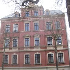 Mietshaus in halboffener Bebauung konzipiert, mit Vorgarten Margaretenstraße 4