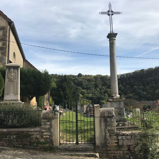 Cemetery cross of Montagna-le-Reconduit