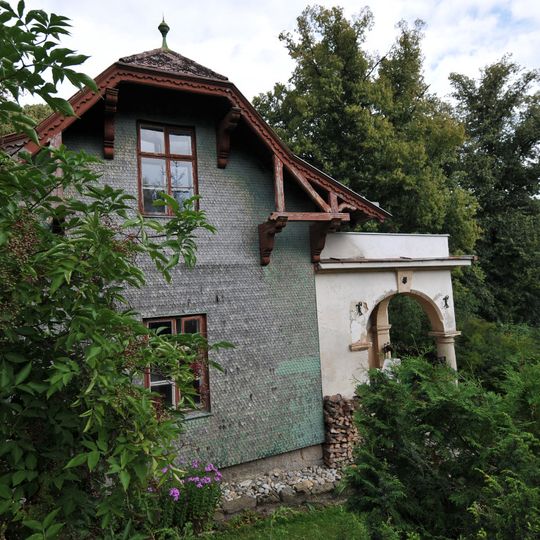 Villenanlage, ehem. Portierhaus der Villa Bader